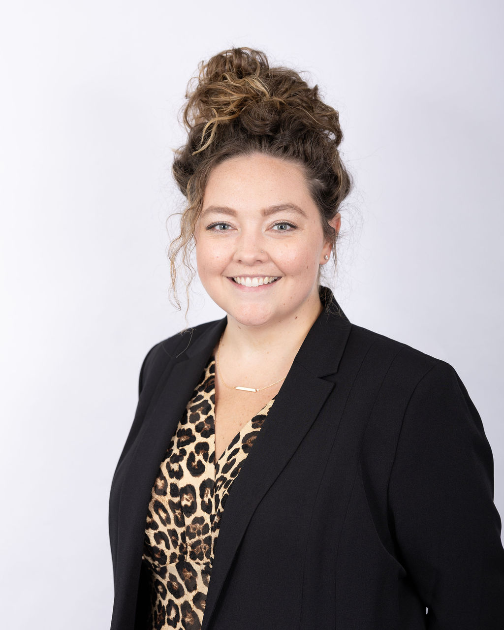 Alyson Beckman Headshot