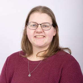 Kelsey Headshot 